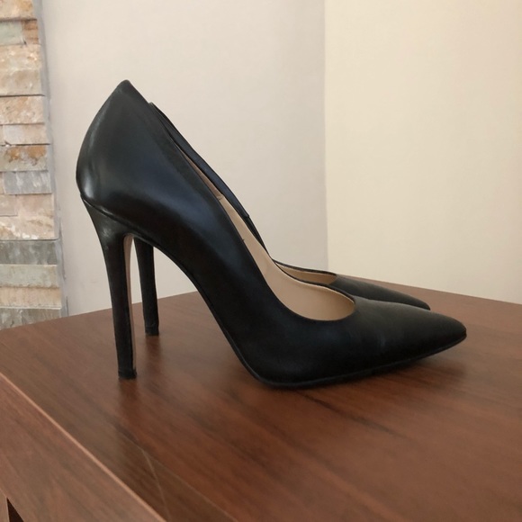 bata black heels